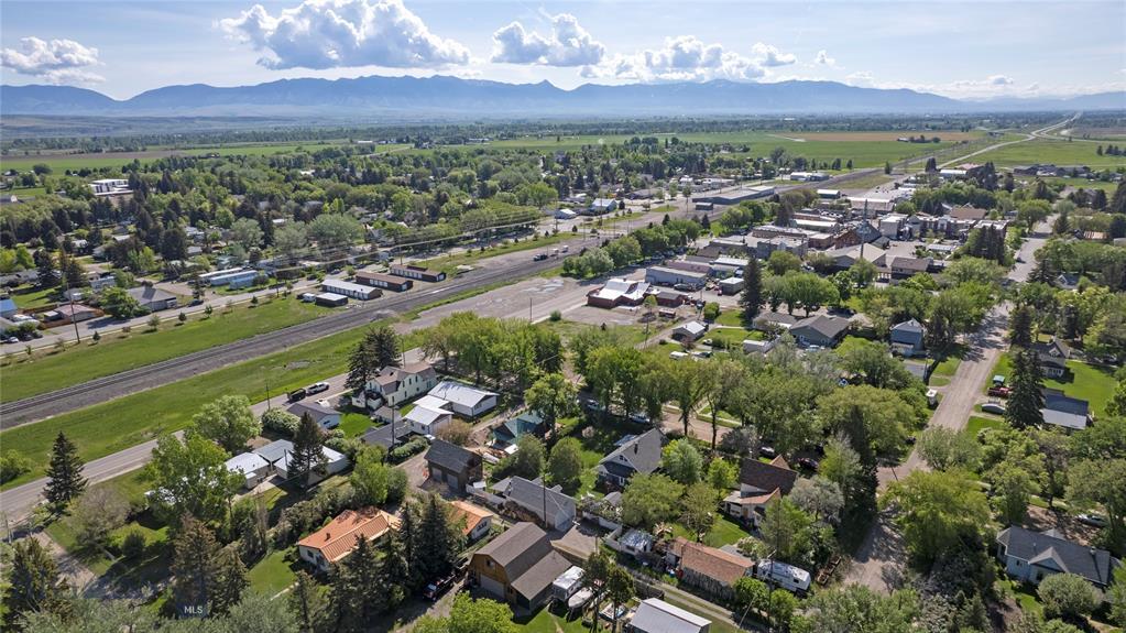 214 W Main St, Manhattan, MT à vendre Photo principale– Image 1 sur 7