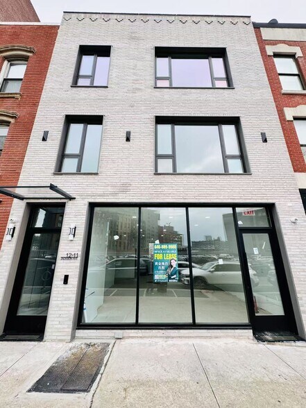 12-11 Jackson Ave, Long Island City, NY à louer - Photo de l’immeuble – Image 1 sur 4