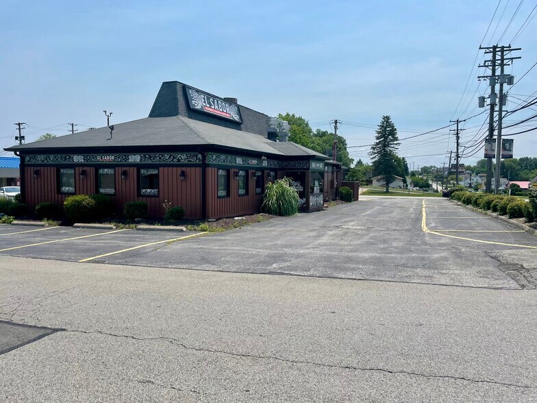 2284 Brodhead Rd, Aliquippa, PA à louer - Photo de l’immeuble – Image 3 sur 11