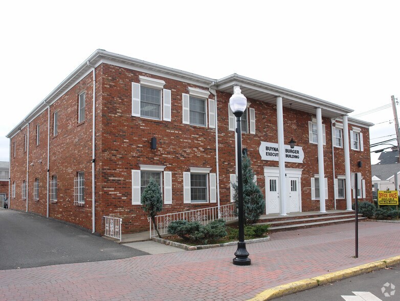 525 Boulevard, Kenilworth, NJ à louer - Photo de l’immeuble – Image 2 sur 7