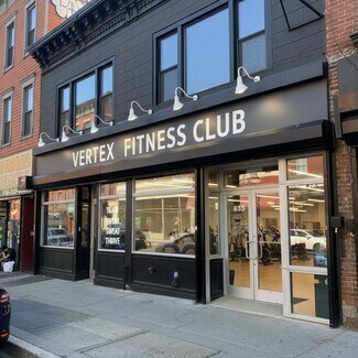 Plus de détails pour 833-835 Manhattan Ave, Brooklyn, NY - Local commercial à louer
