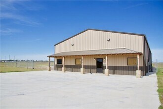 4651 Technology Dr, Weatherford, OK à louer Photo intérieure– Image 1 sur 17