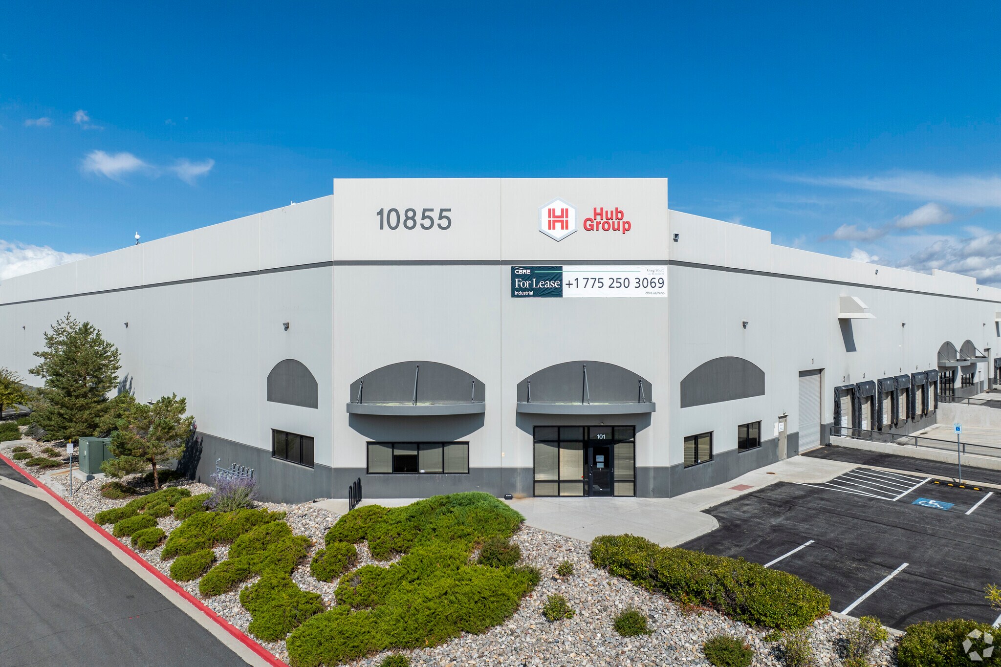 10855 Lear Blvd, Reno, NV à louer Photo principale– Image 1 sur 6