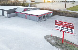 Plus de détails pour 701 SW 1st St, Oak Grove, MO - Industriel/Logistique à vendre