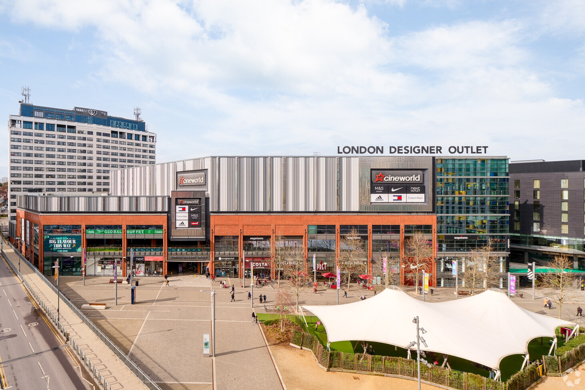 Olympic Way, Wembley à louer Photo principale– Image 1 sur 5