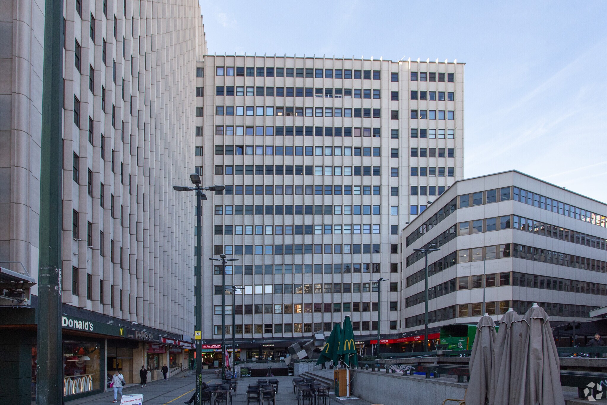 Calle de la Princesa, 3, Madrid, Madrid à louer Photo principale– Image 1 sur 8