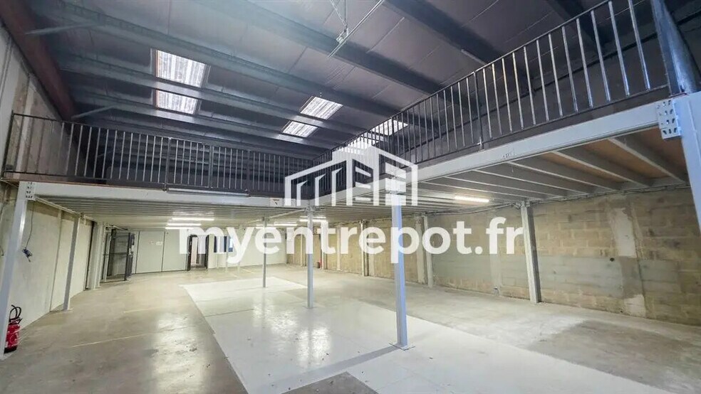 Local d'activités dans Marseille à vendre - Photo intérieure – Image 1 sur 9