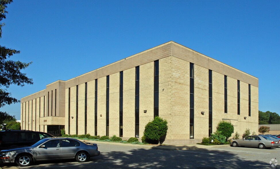 5360 Robin Hood Rd, Norfolk, VA à louer - Photo de l’immeuble – Image 3 sur 4
