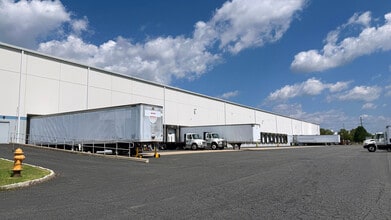 7522 Morris Ct, Allentown, PA à louer Photo intérieure– Image 1 sur 6