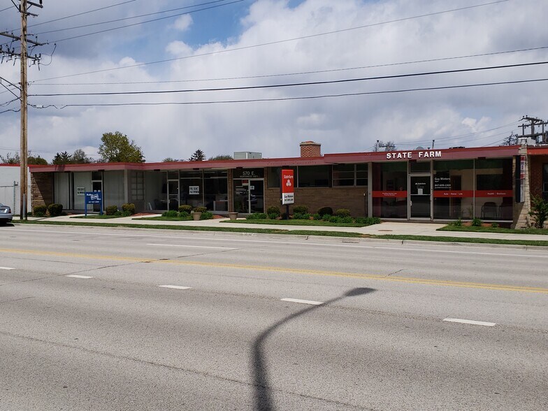 570 E Northwest Hwy, Des Plaines, IL à vendre - Photo de l’immeuble – Image 1 sur 10