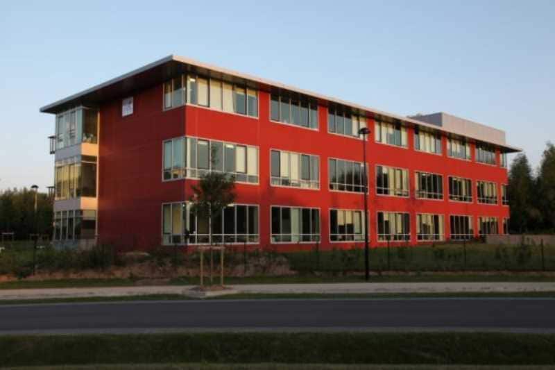 Bureau dans Voisins-le-Bretonneux à vendre - Photo de l’immeuble – Image 3 sur 5