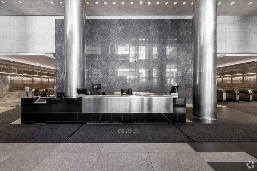 633 Third Ave, New York, NY à vendre - Hall d’entrée – Image 3 sur 18