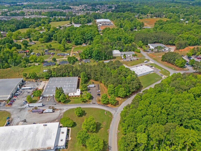 2312 Centennial Cir, Gainesville, GA à vendre - Photo de l’immeuble – Image 3 sur 27