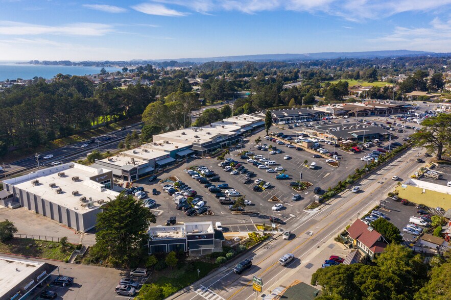 16 Rancho del Mar, Aptos, CA à louer - Photo de l’immeuble – Image 1 sur 6