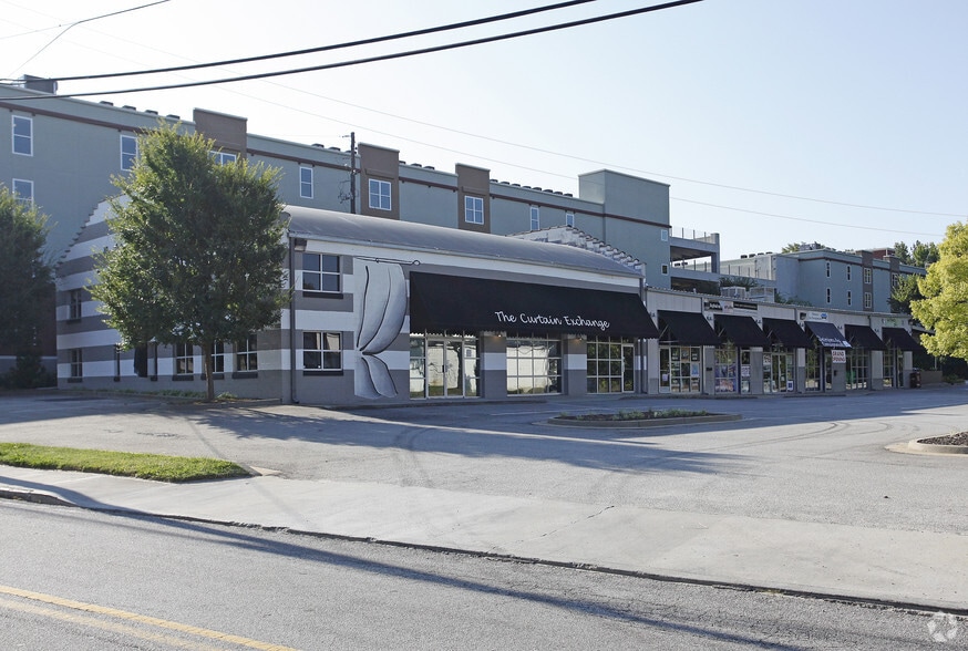 1082 NW Huff Rd, Atlanta, GA à louer - Photo de l’immeuble – Image 1 sur 4