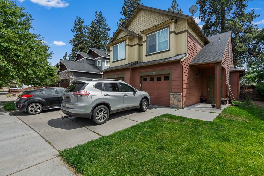 363 SW Garfield Ave, Bend, OR à vendre - Photo de l’immeuble – Image 2 sur 25