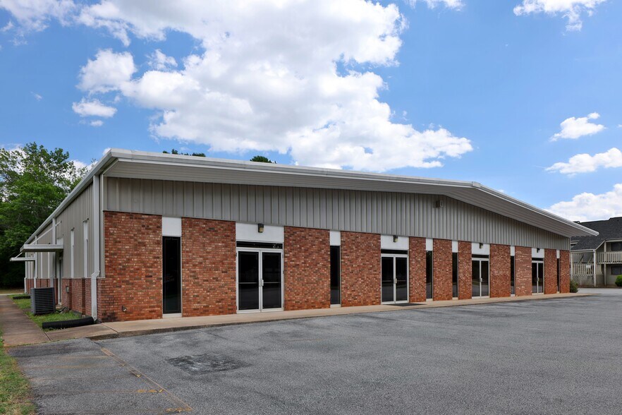 2212 Old Furnace Rd, Boiling Springs, SC à louer - Photo de l’immeuble – Image 2 sur 13