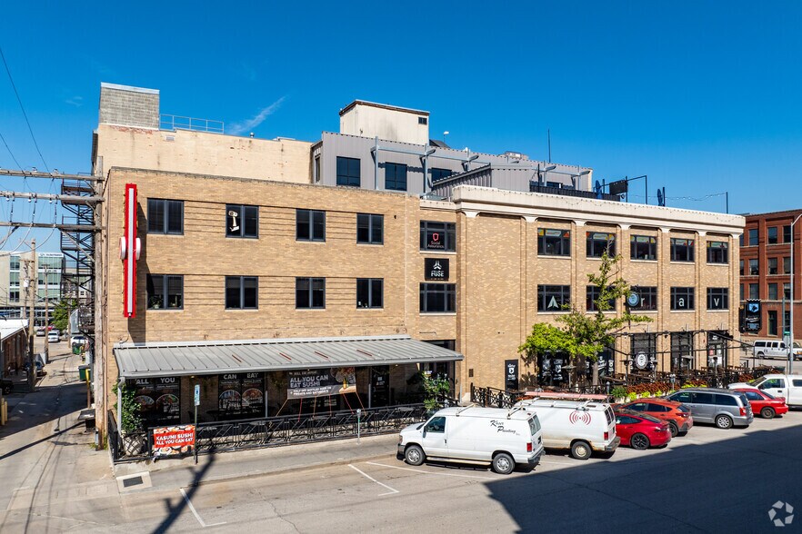 151 N 8th St, Lincoln, NE à louer - Photo de l’immeuble – Image 3 sur 10