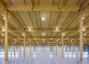 5525 Countryside Dr, Brampton, ON à louer Photo intérieure– Image 2 sur 7