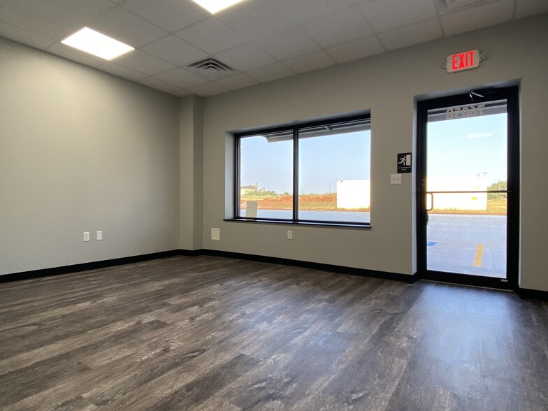 7605 NW 79th Pl, Oklahoma City, OK à louer - Photo intérieure – Image 3 sur 20