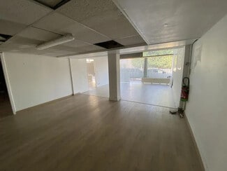 Plus de détails pour Local commercial à louer