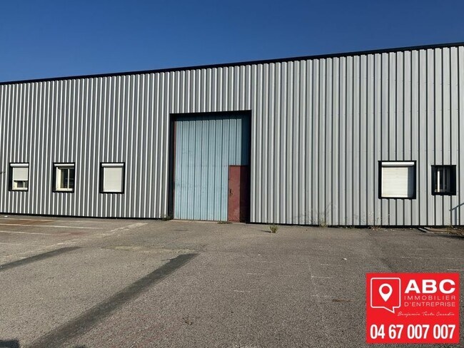 Plus de détails pour Local d’activités à vendre