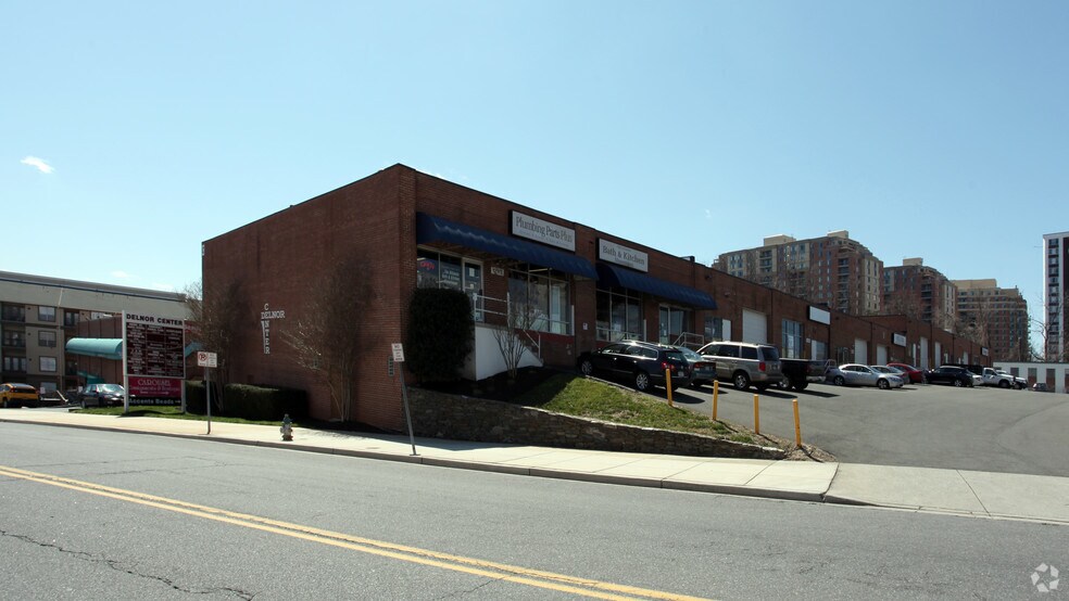 12148-12198 Nebel St, Rockville, MD à louer - Photo de l’immeuble – Image 2 sur 9