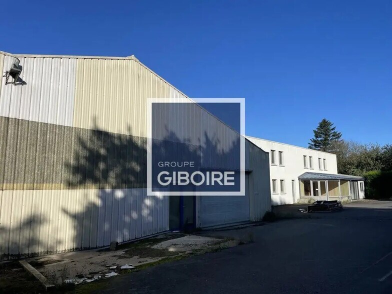Industriel/Logistique dans Bédée à vendre - Photo de l’immeuble – Image 3 sur 12