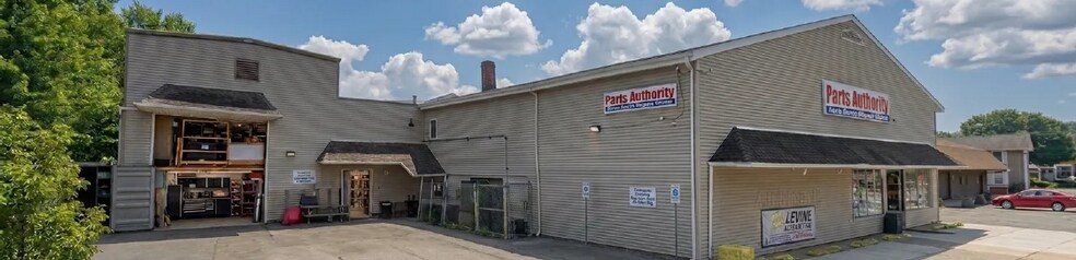120 South St, Danbury, CT à louer - Photo principale – Image 1 sur 3