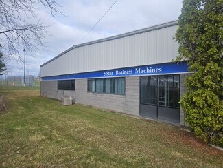 Plus de détails pour 6710 Vip Pky, Mattydale, NY - Local d'activités à louer