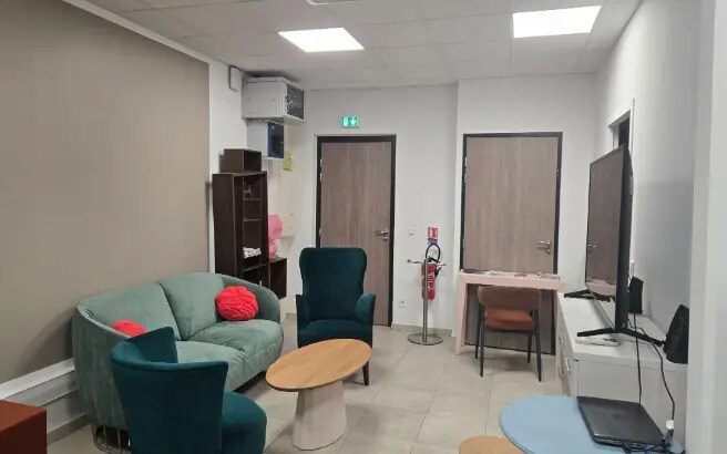 Bureau dans La Seyne-sur-Mer à vendre Photo de l’immeuble– Image 1 sur 9