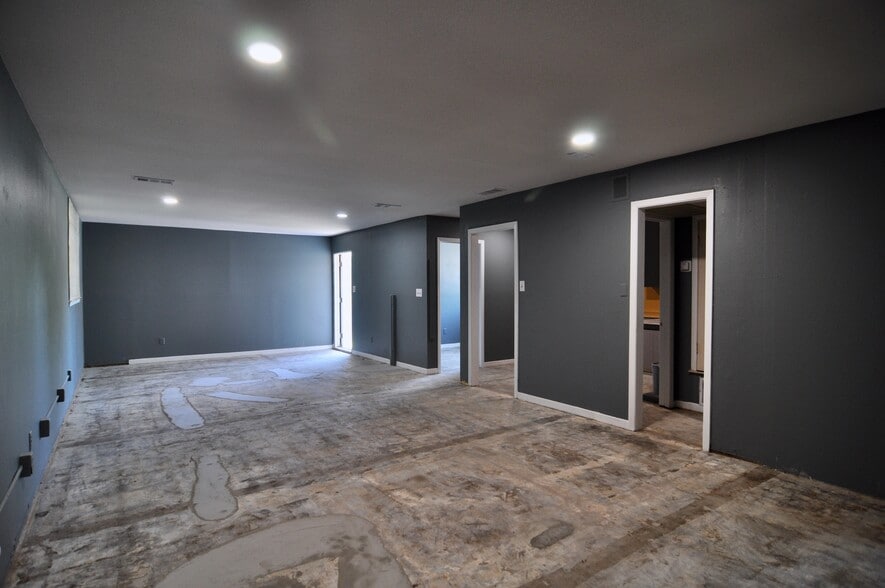 5816 Berkman Dr, Austin, TX à louer - Photo intérieure – Image 2 sur 6