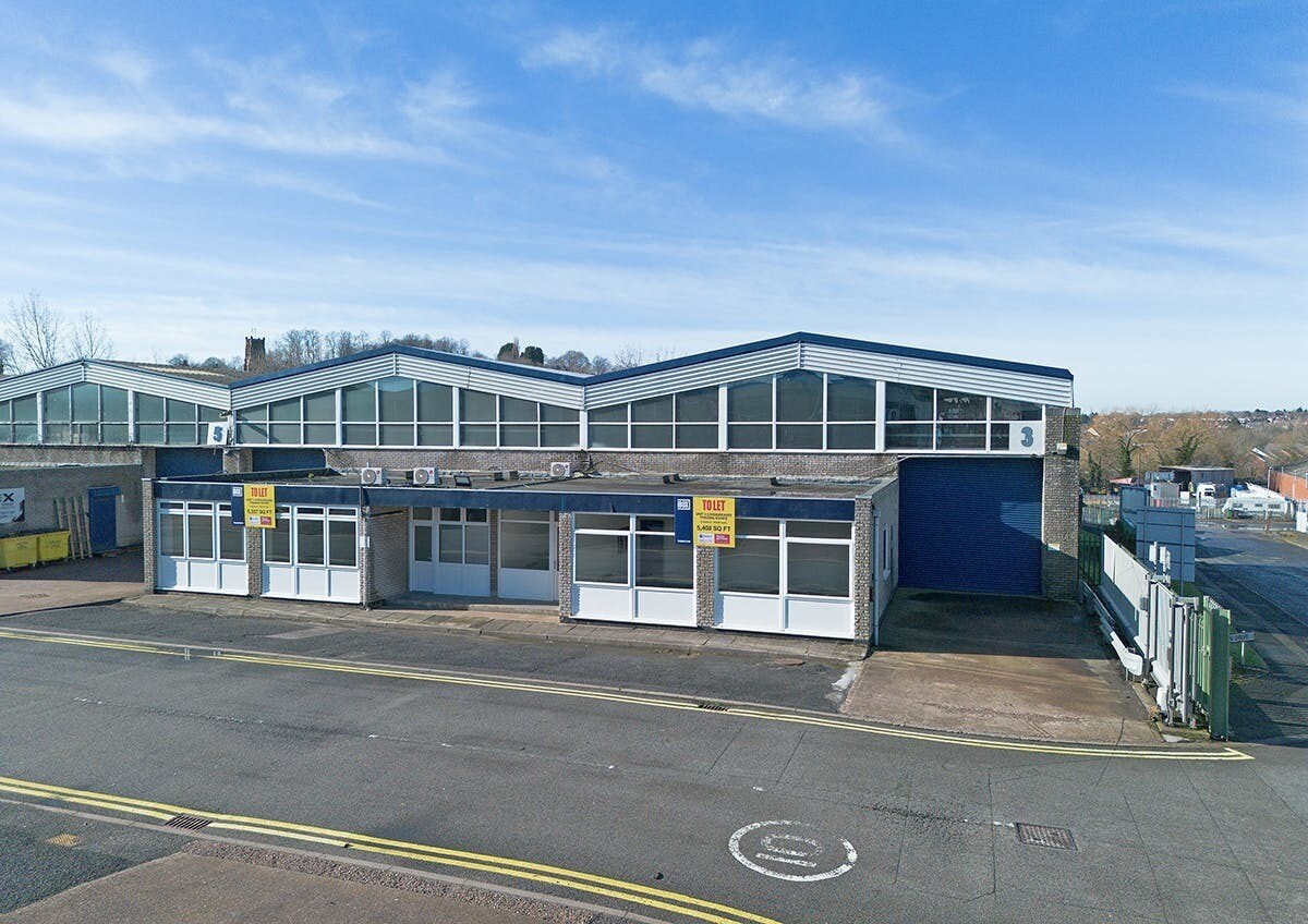Charlton Dr, Cradley Heath à louer Photo de l’immeuble– Image 1 sur 29