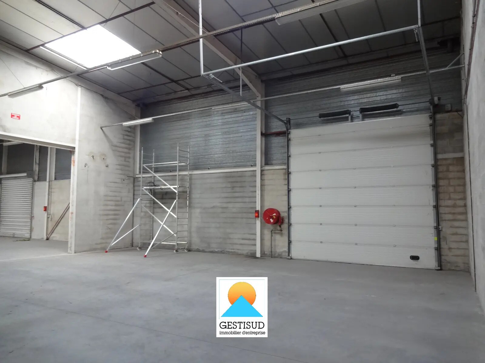 Local d’activités dans La Penne-sur-Huveaune à louer Photo intérieure– Image 1 sur 3