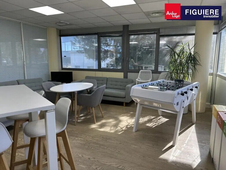 Bureau dans Aix-en-Provence à louer - Photo de l’immeuble – Image 1 sur 6