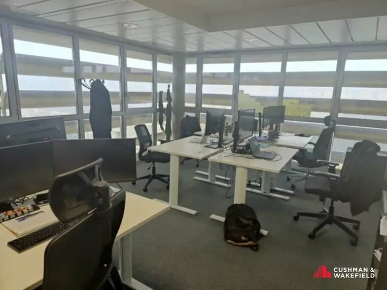 Bureau dans Bordeaux à louer - Photo intérieure – Image 2 sur 5
