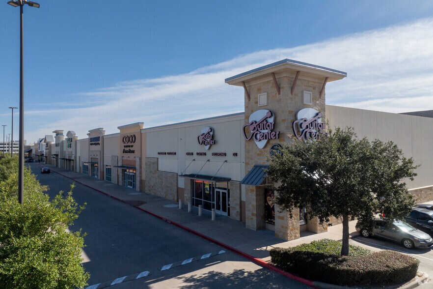 722 Katy Fort Bend Rd, Katy, TX à louer - Photo principale – Image 1 sur 12