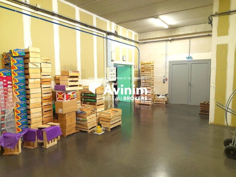 Local commercial dans Saint-Martin-d'Abbat à vendre - Photo de l’immeuble – Image 3 sur 3