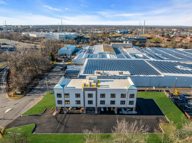 374 Green St, Woodbridge, NJ à louer - Photo de l’immeuble – Image 1 sur 93