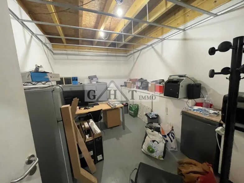 Industriel/Logistique dans Corbeil-Essonnes à vendre - Photo intérieure – Image 2 sur 8