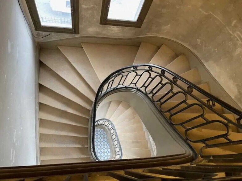 Bureau dans Soissons à louer - Photo de l’immeuble – Image 3 sur 5