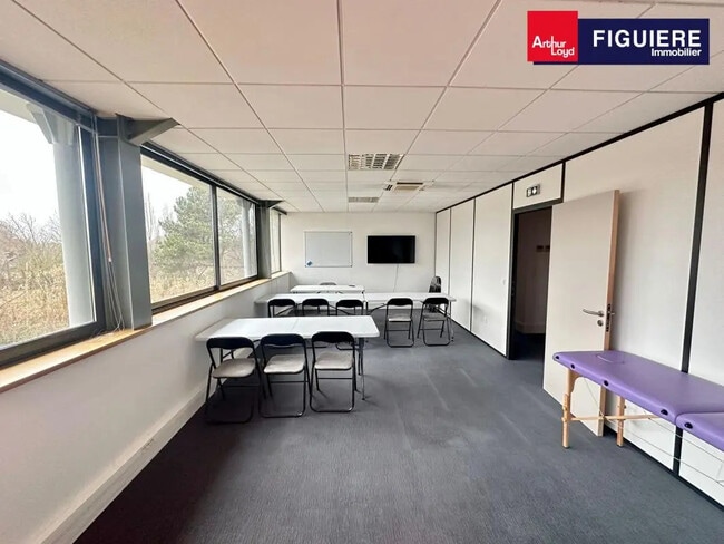 Plus de détails pour 40 Avenue Verte Campagne, Aix-en-Provence - Bureau à louer