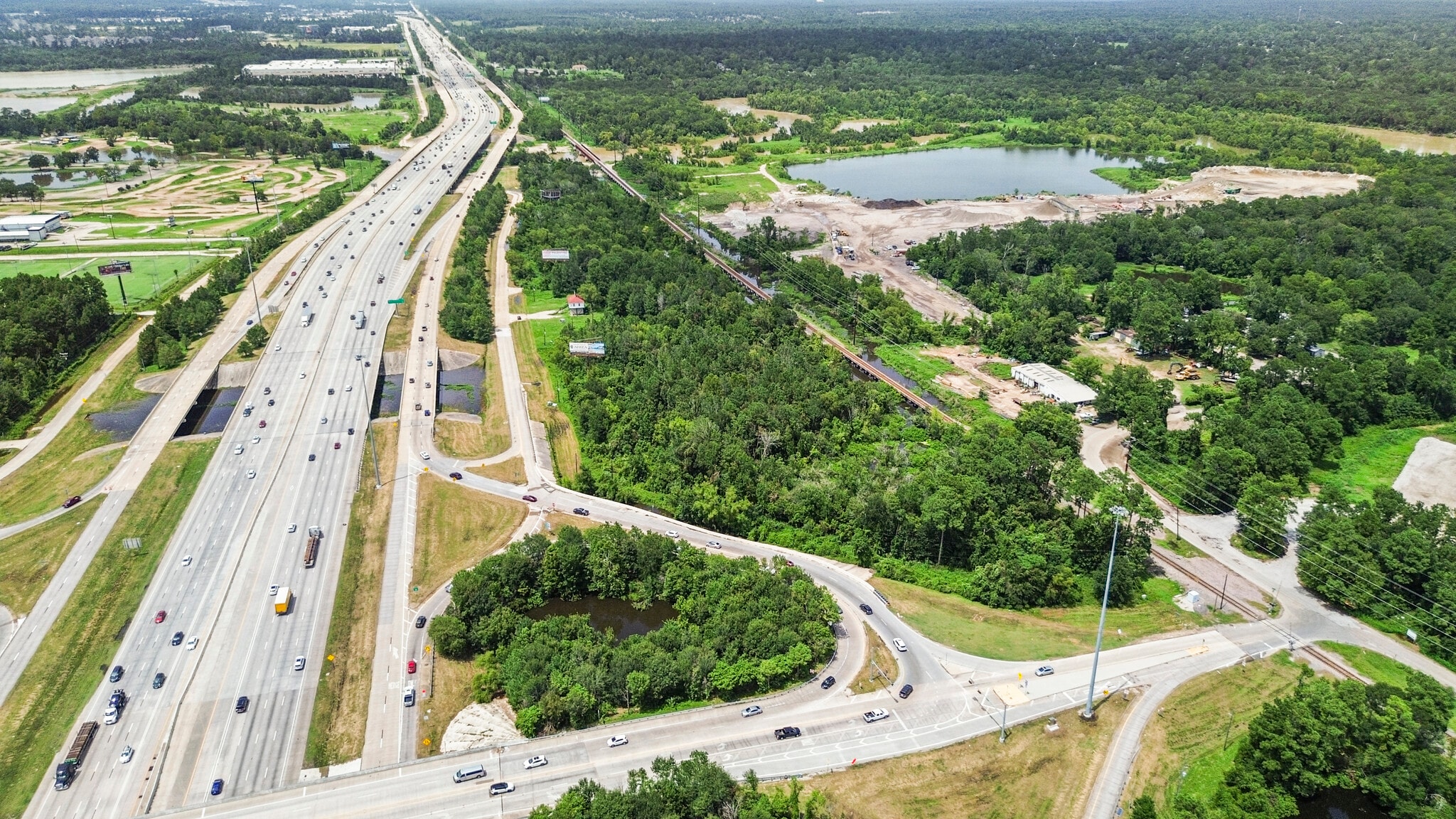 14815 Interstate 45 S, Conroe, TX à louer Photo de l’immeuble– Image 1 sur 10