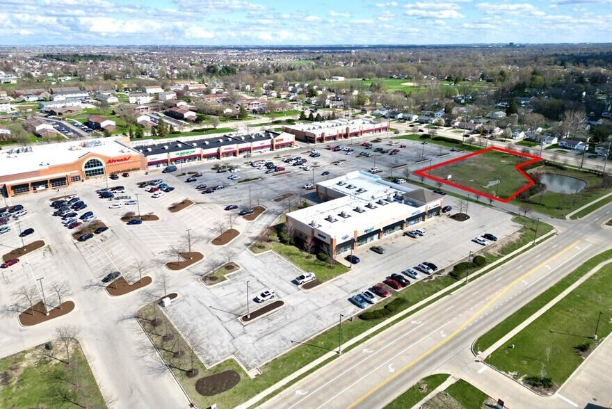 500 W. Raab Rd, Normal, IL à louer - Photo de l’immeuble – Image 3 sur 8