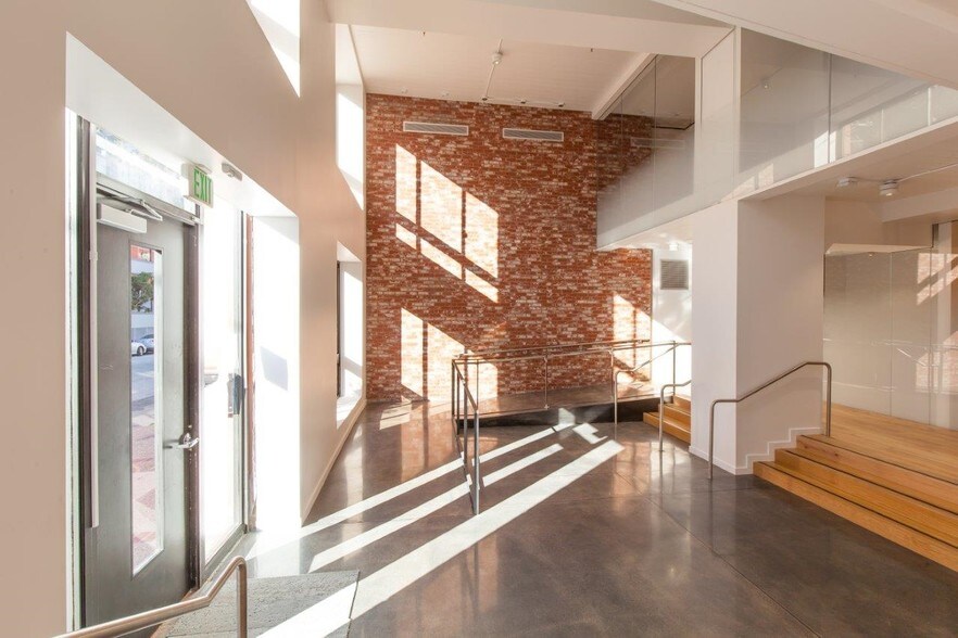 1050 Sansome St, San Francisco, CA à louer - Photo de l’immeuble – Image 1 sur 2