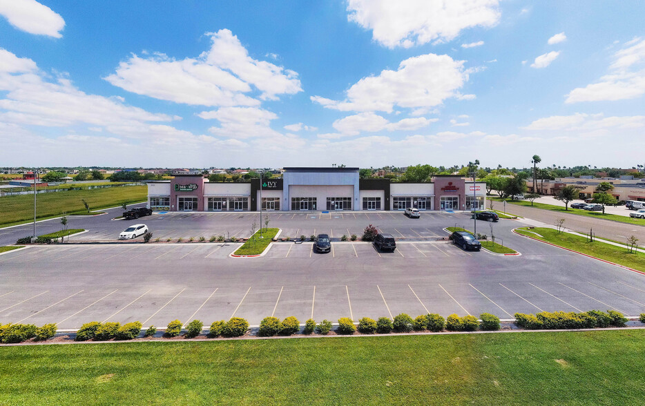 2500 W Trenton Rd, Edinburg, TX à louer - Photo de l’immeuble – Image 2 sur 4
