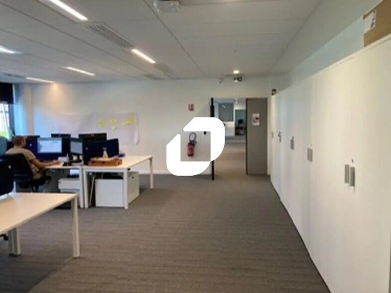 Bureau dans Maisons-Alfort à louer - Photo intérieure – Image 3 sur 4