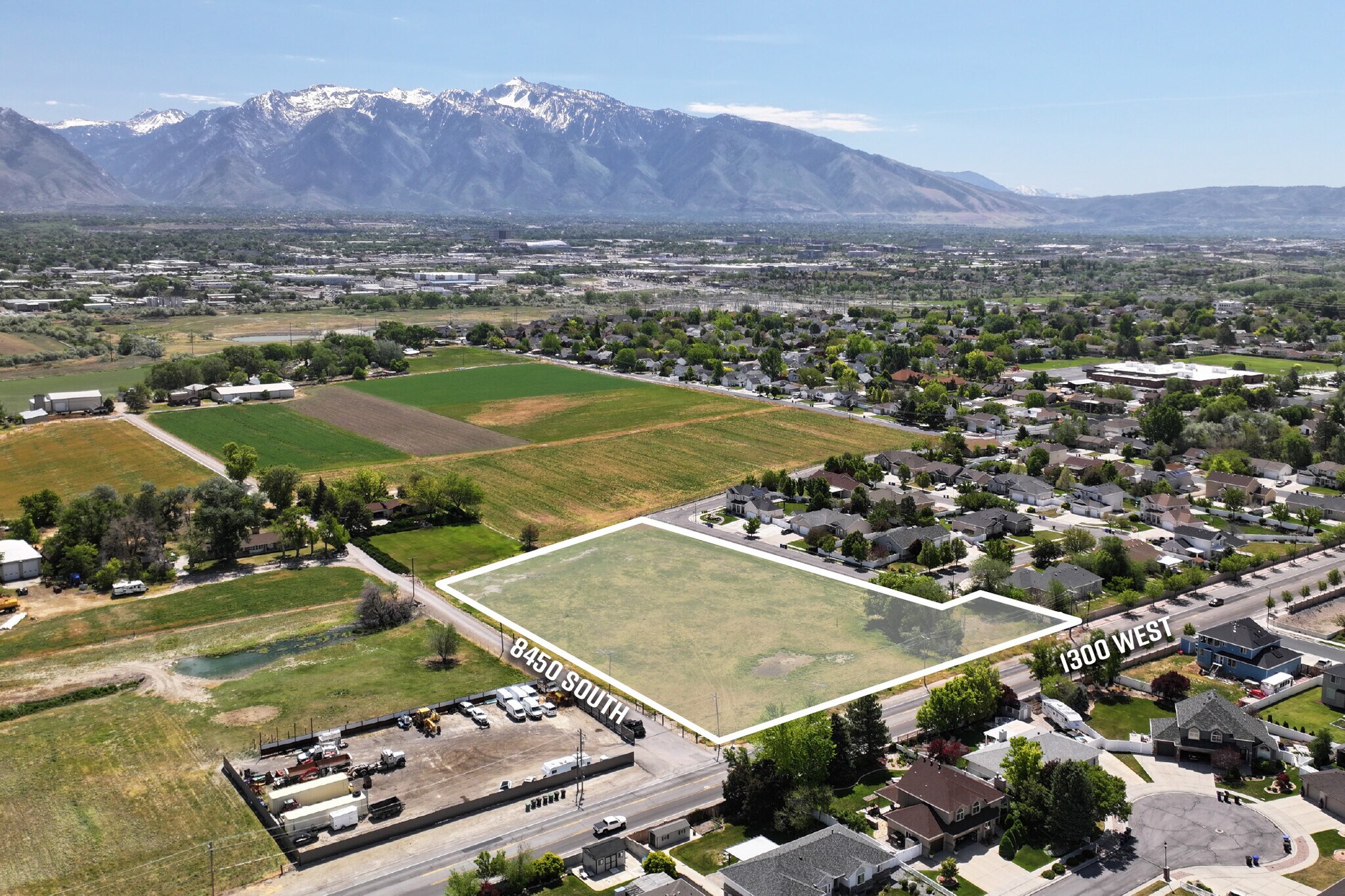 8481 S. Temple Dr., West Jordan, UT à vendre Photo de l’immeuble– Image 1 sur 5