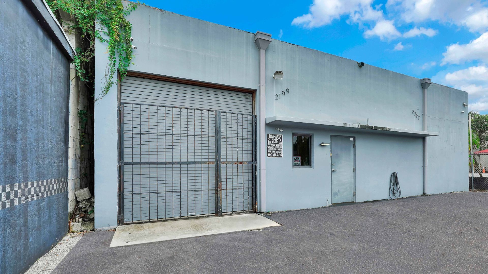2199 NW 22nd Ct, Miami, FL à vendre Photo de l’immeuble– Image 1 sur 6