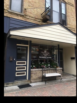 Plus de détails pour 541-549 Pine St, Burlington, WI - Local commercial à vendre